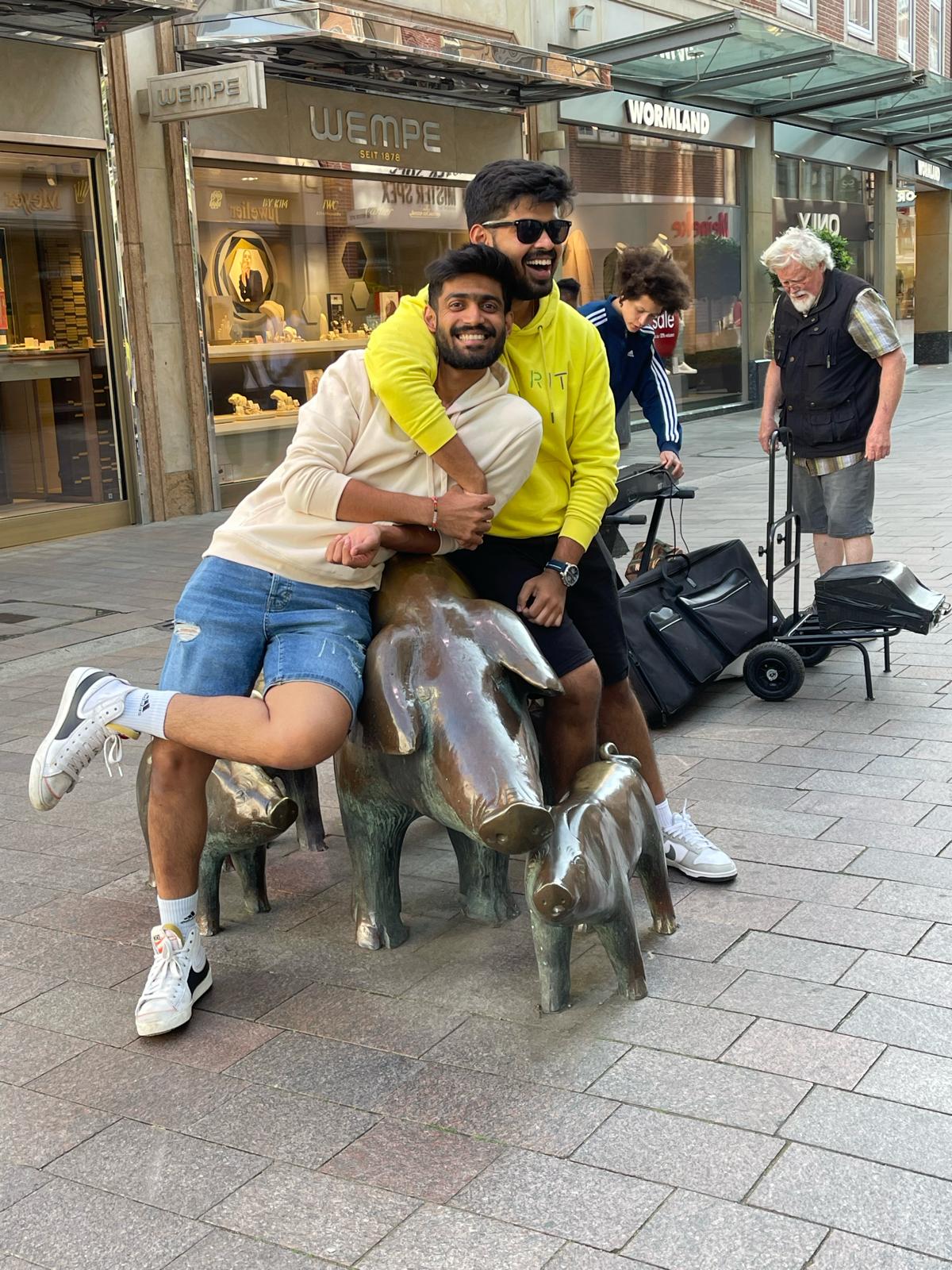 Rishabh Haria and Mohit Tembe, co-founders of Junoon Pizzeria, in Bremen Germany